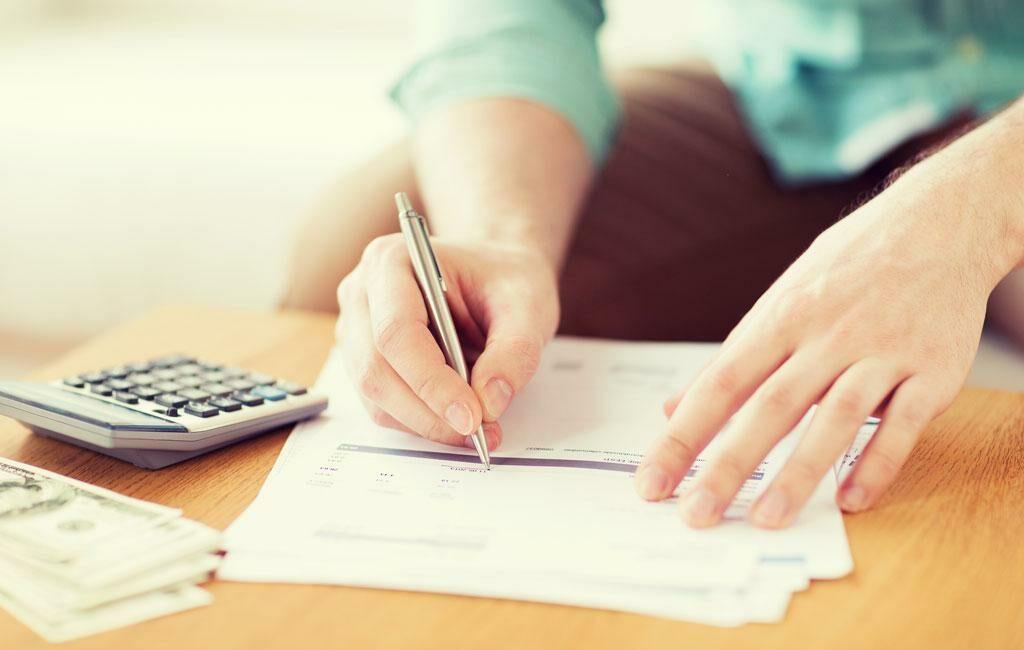 filling in loan documents